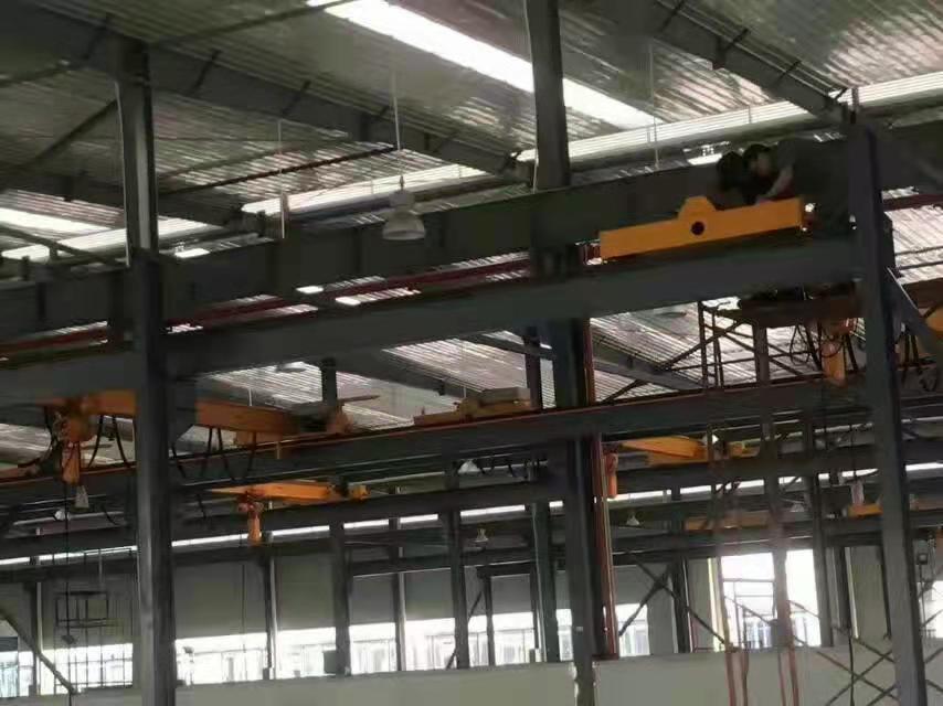 ���T�������C